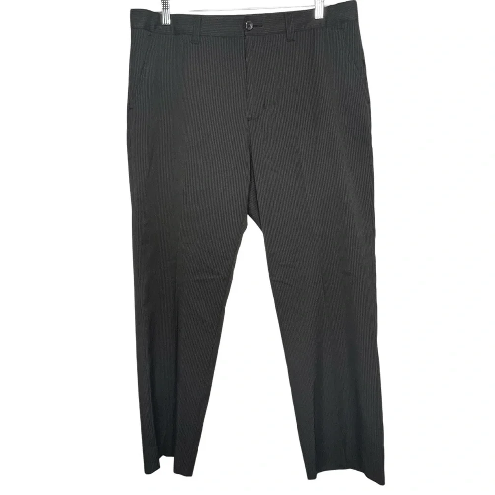 Travis Mathew Mens Golf Pants Black White Pinstripe Size 36 Stretch Performance